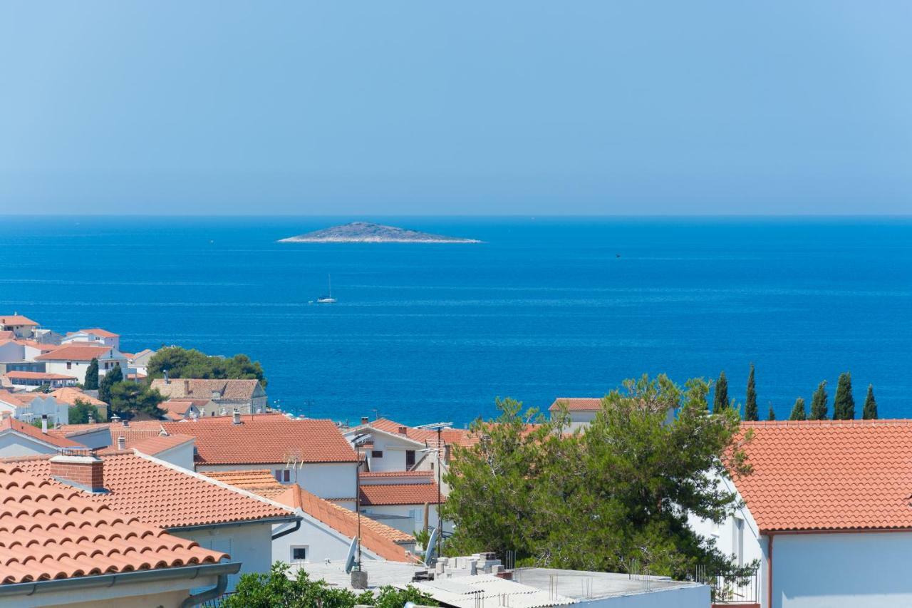 Olive Gardens Appartement Primošten Buitenkant foto
