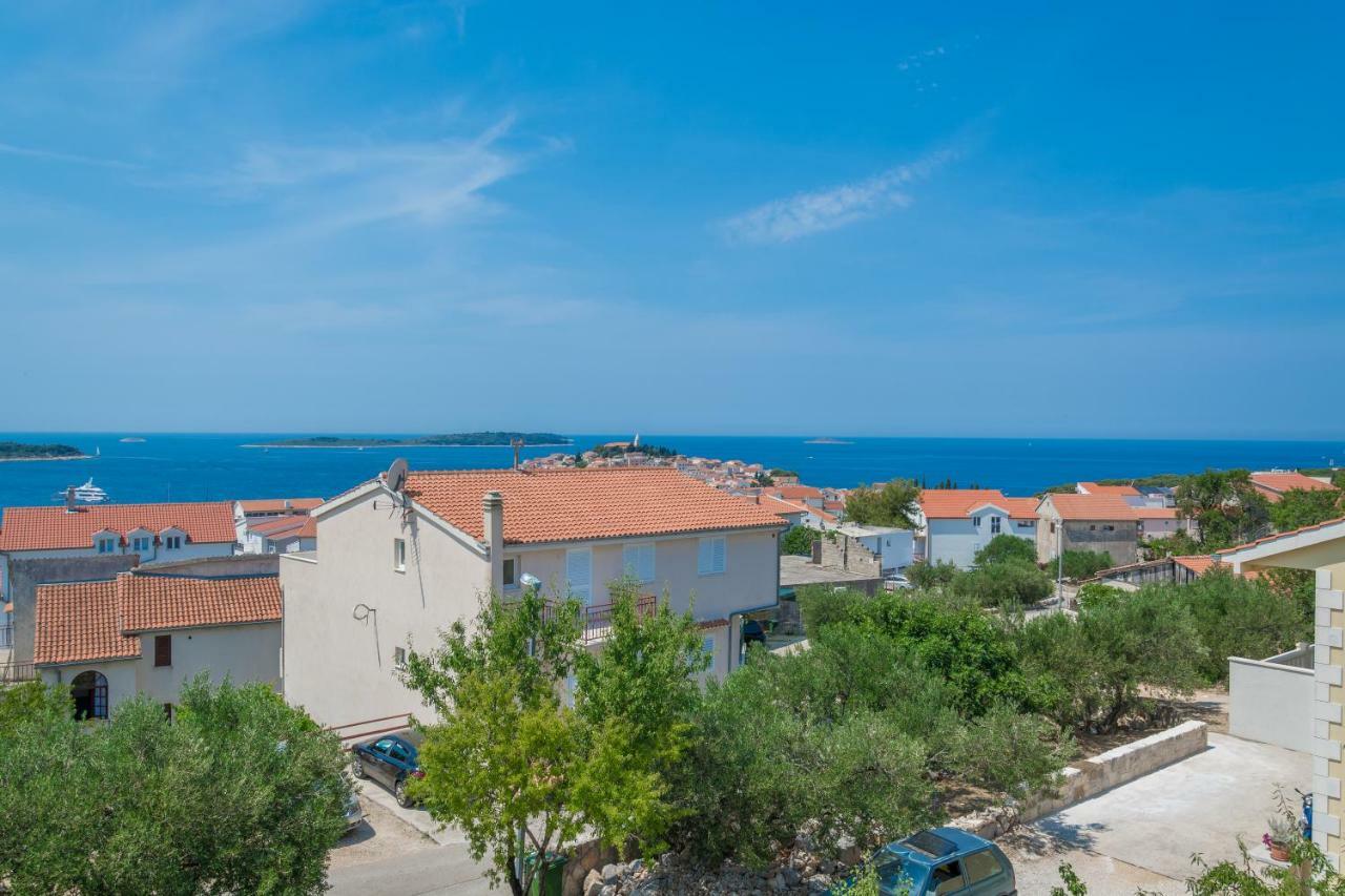 Olive Gardens Appartement Primošten Buitenkant foto