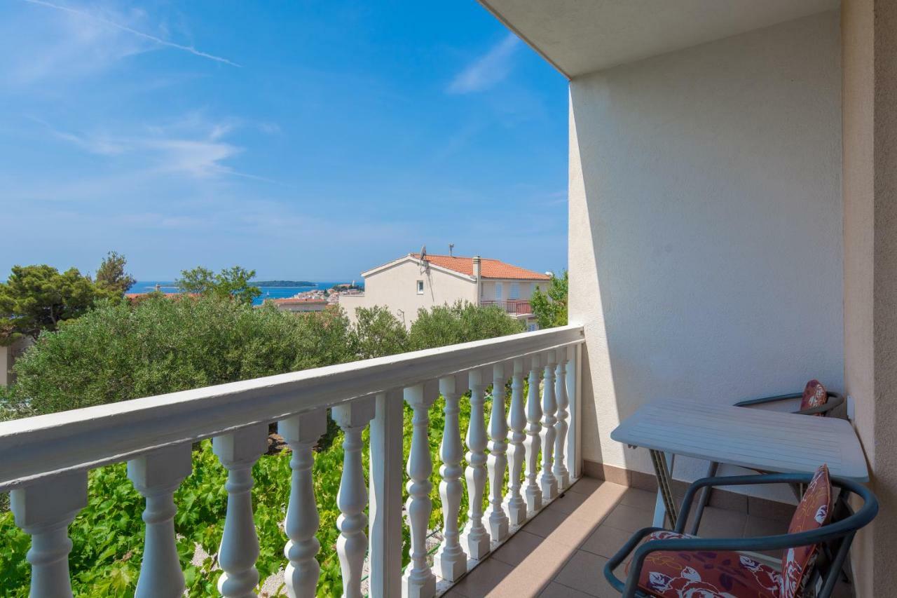 Olive Gardens Appartement Primošten Buitenkant foto