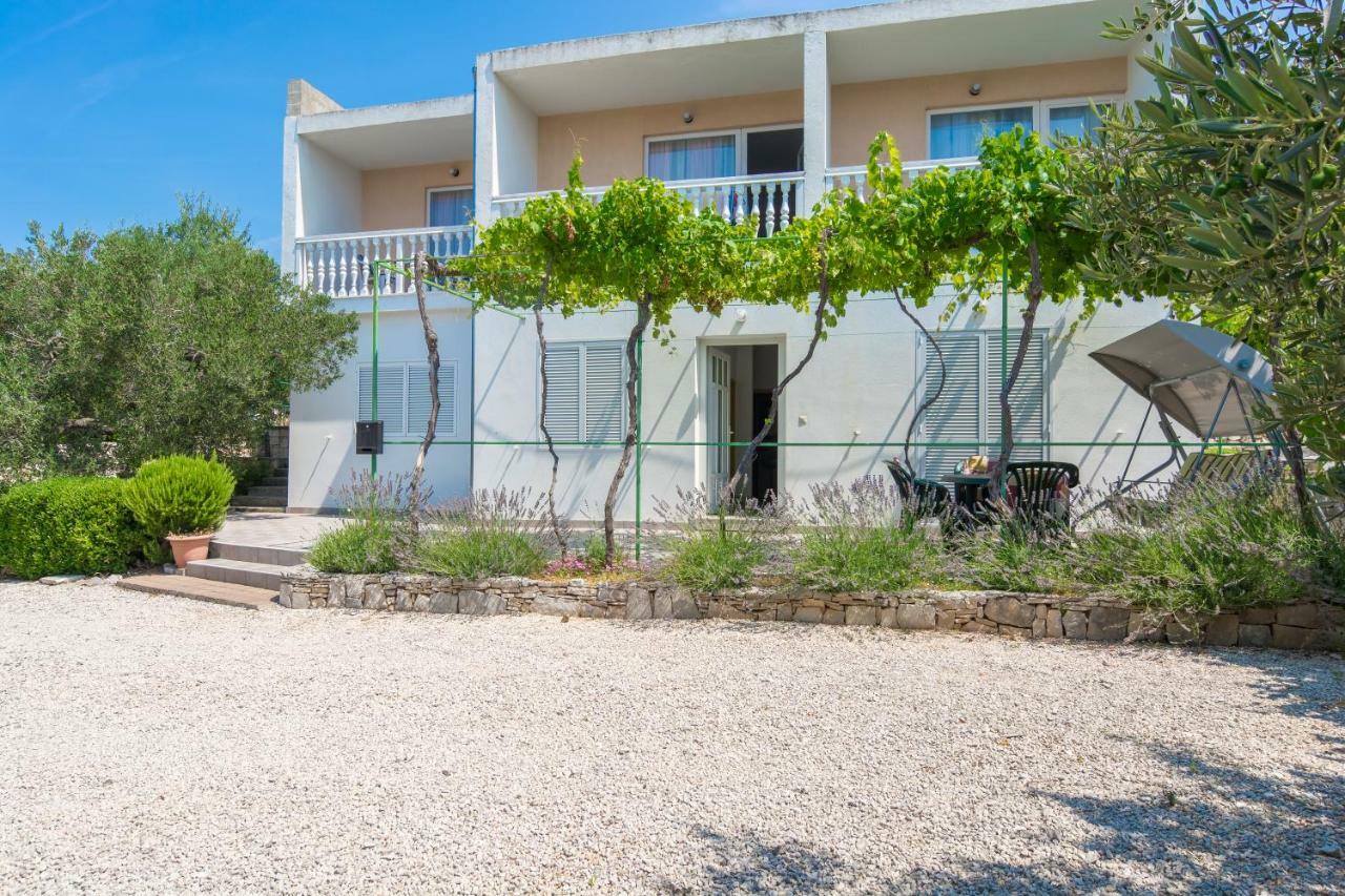 Olive Gardens Appartement Primošten Buitenkant foto