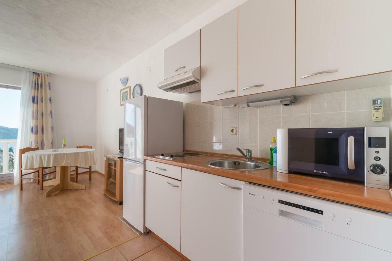 Olive Gardens Appartement Primošten Buitenkant foto