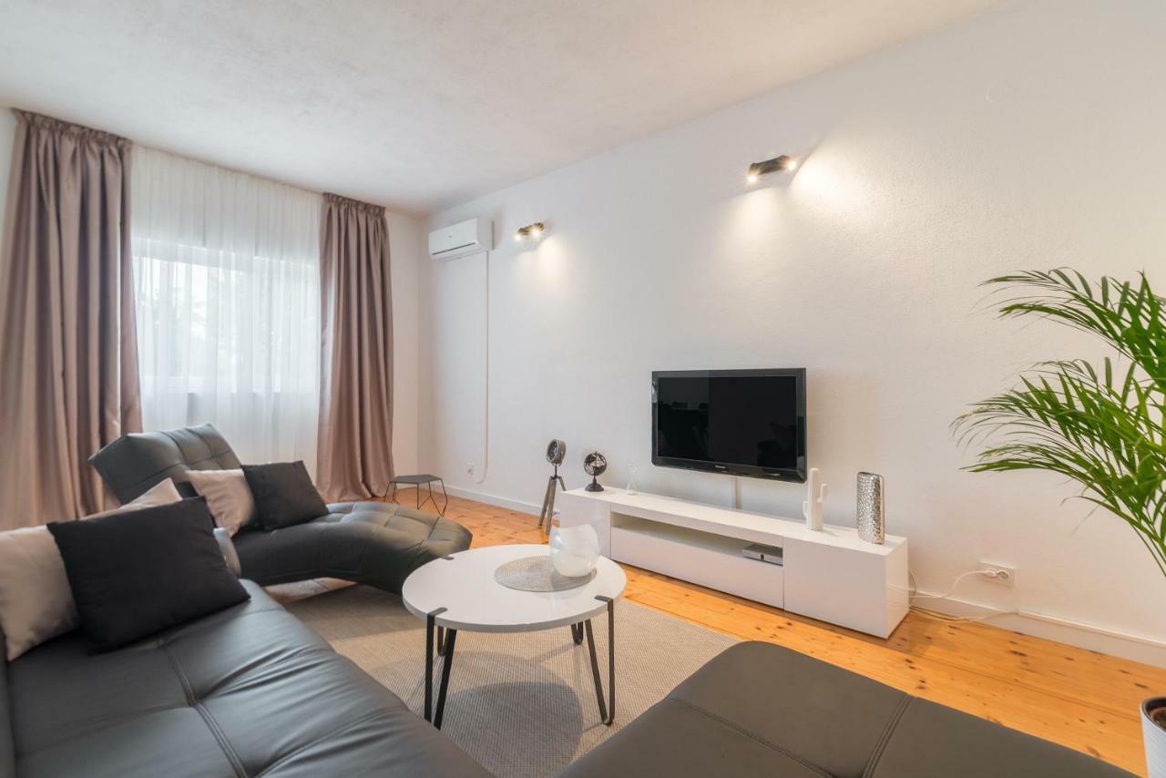 Olive Gardens Appartement Primošten Buitenkant foto