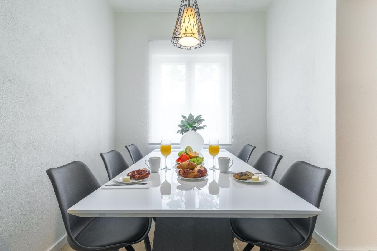 Olive Gardens Appartement Primošten Buitenkant foto